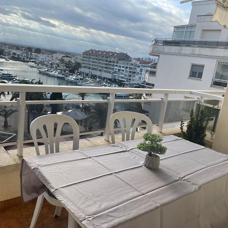 Appartement Magnifique Vue Sur Le Canal Et La Mer D'Empuriabrava Kültér fotó
