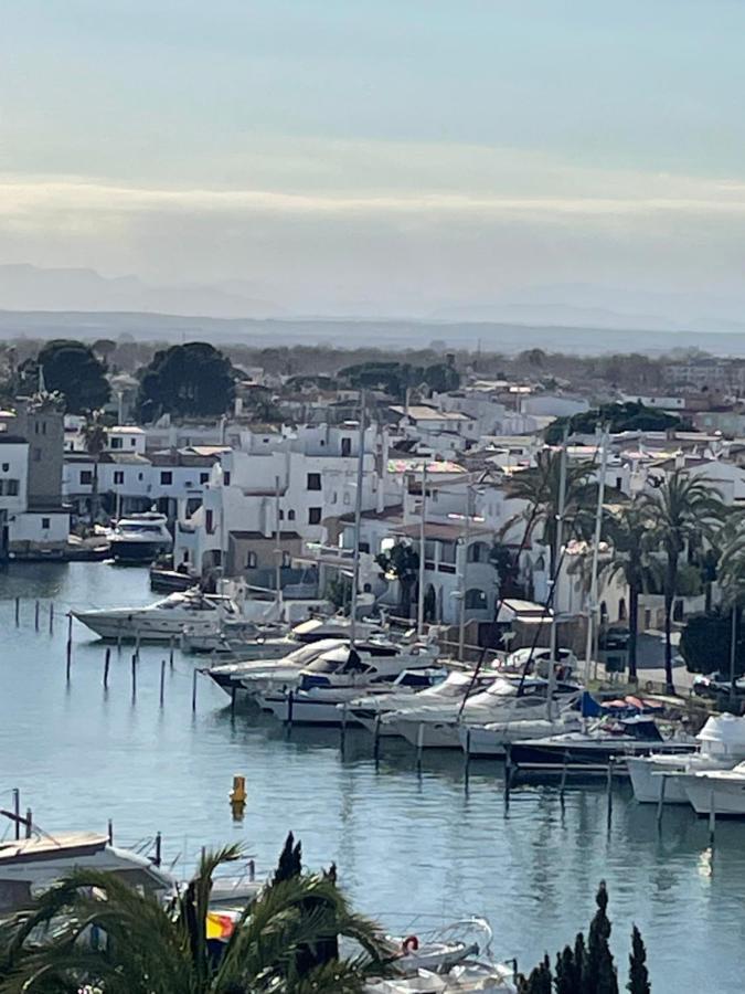 Appartement Magnifique Vue Sur Le Canal Et La Mer D'Empuriabrava Kültér fotó